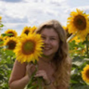 Meet your Posher, Hope